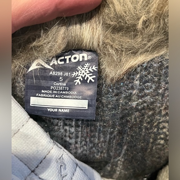 Snow Boots, Size 5 - Picture 8 of 11